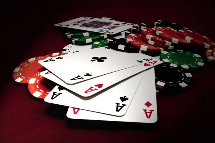 Capsa Banting mobile table interface